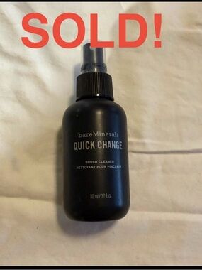 bareMinerals Quick Change Brush Cleaner in Black